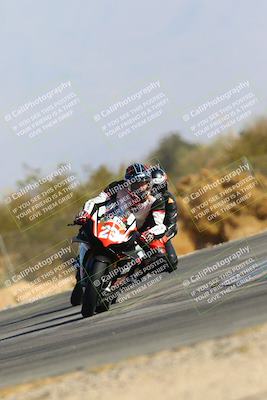 media/Jan-14-2024-SoCal Trackdays (Sun) [[2e55ec21a6]]/Turn 2 (1025am)/